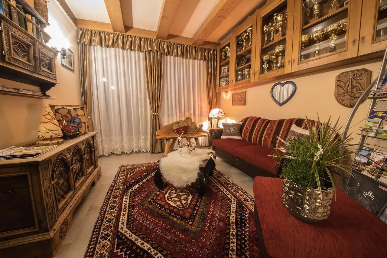 Hotel Garni Wolfgang Saalbach-Hinterglemm 3*,  Østrig