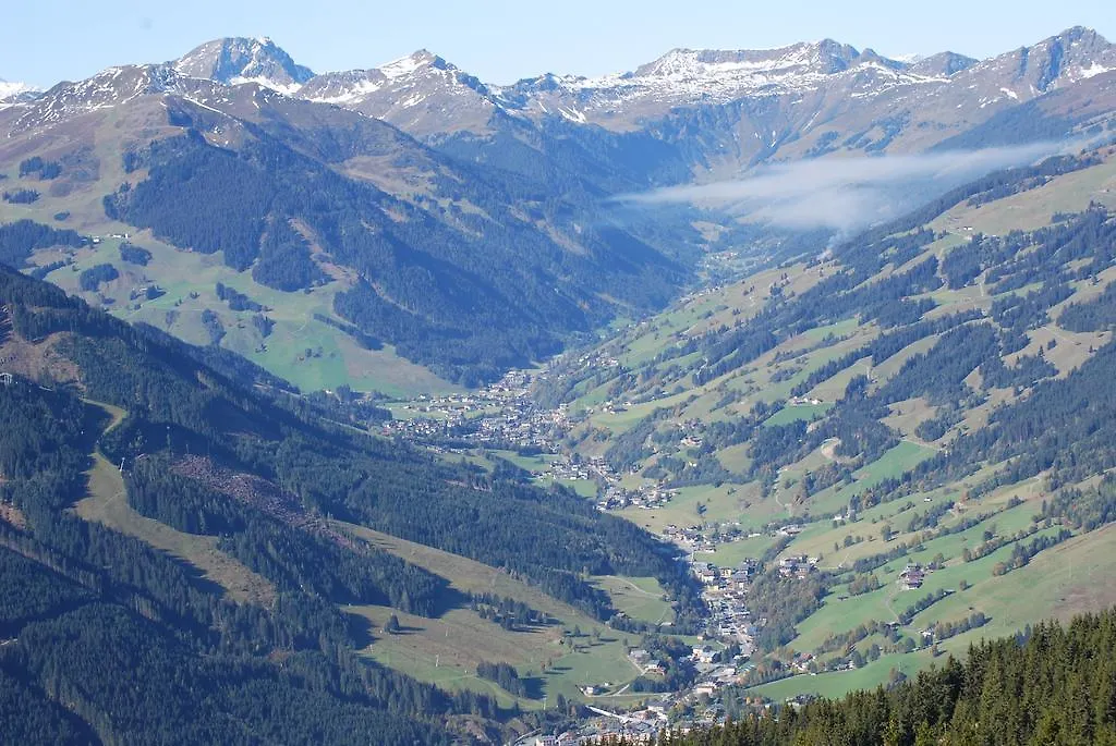 Hotel Garni Wolfgang Saalbach-Hinterglemm